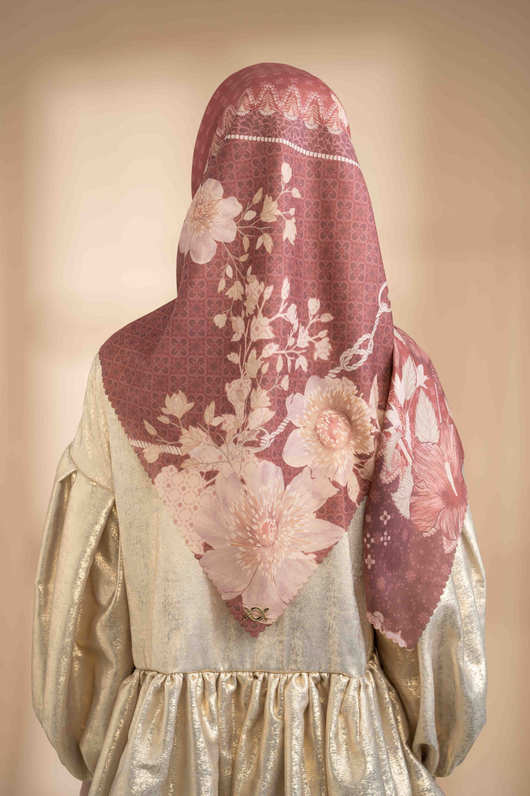 Tilia Scarf Premium Voal Ruby Red