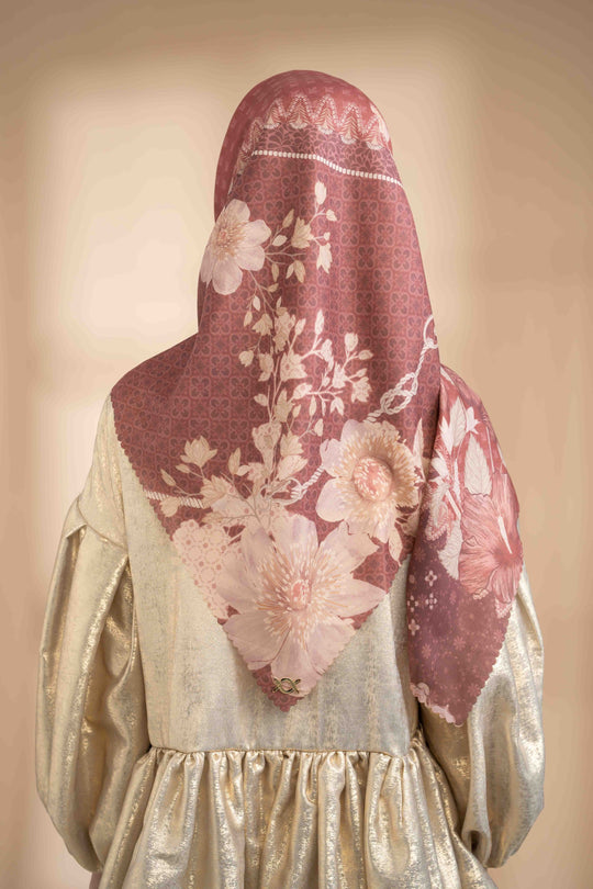 Tilia Scarf Premium Voal Ruby Red